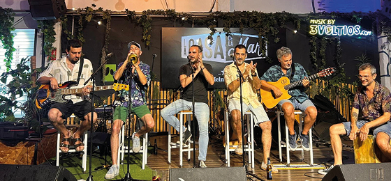 ADRIÁN BENÍTEZ (LA VOZ) & YAMBU ADRIÁN BENÍTEZ (LA VOZ) & YAMBU